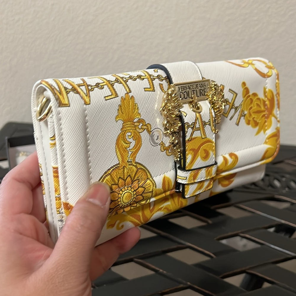 NWT Versace Jeans Couture Wallet on Chain - Picture 5 of 10